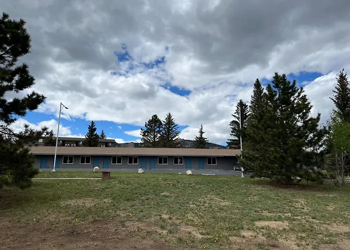 Columbine Inn (Adults Only)